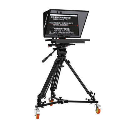 Un grande teleprompter monitor con alta risoluzione e video TYST linguaggio supportato