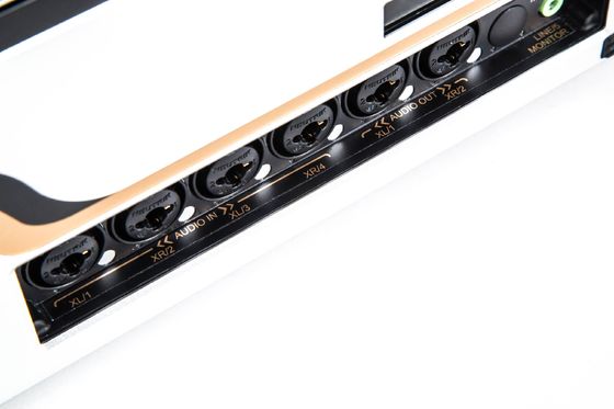 Live Streaming All-in-One Machine con switch di 12 canali e monitor da 17,3"